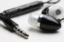 Ear Bud with Play/Stop Controller and Microphone for Apple iPhone (Black)
