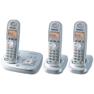Panasonic KX TG6323PK - Cordless phone w/ call waiting caller ID &amp; answering system - DECT 6.0 - pearly silver + 2 additional handset(s)