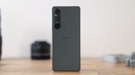 Sony Xperia 1 V : a powerful camera phone (and external monitor for your Sony mirrorless camera)