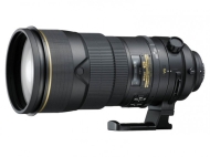 Nikon 300 mm / F 4,0 D S ED-IF