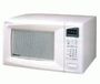 Magic Chef MCD990W 900 Watts Microwave Oven